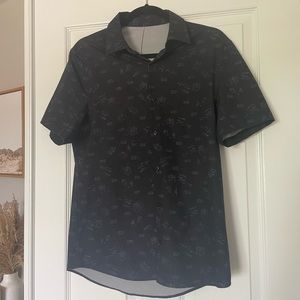 Men’s Lululemon short sleeve button up
